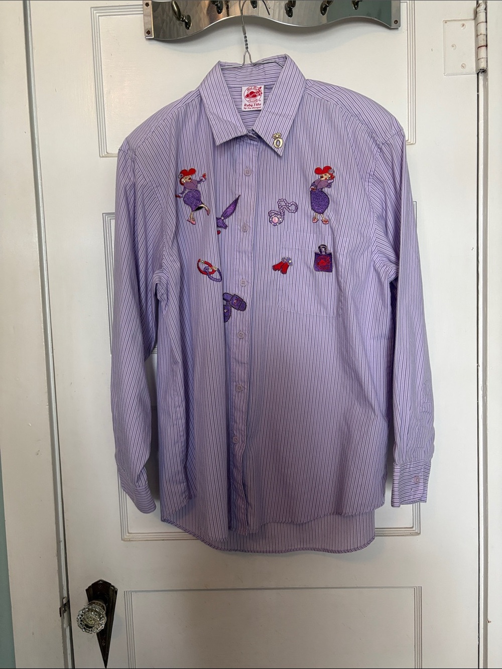 Vintage Y2K Red Hat Society Shirt with Embroidered Motifs by Tia Designs Size L